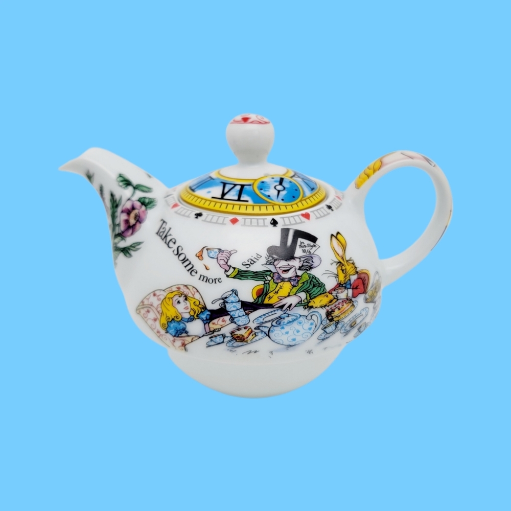 Alice In Wonderland Cafe Ceramic Tea Pot Kettle Tea for One x Paul Cardew